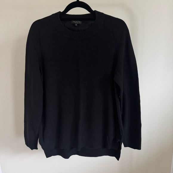 Black Cashmere Crewneck Sweater